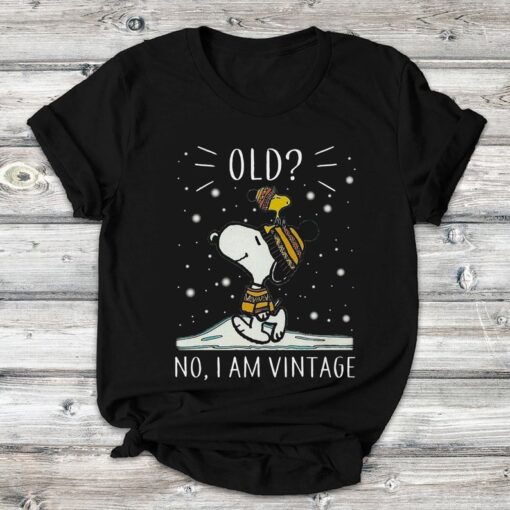 Old No I'm Vintage Classic T-shirt NA